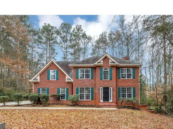 730 Pinehurst Dr, Fairburn, GA 30213