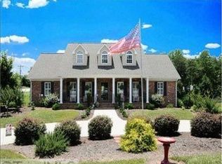 8104 Hawkins Rd, Clemmons, NC 27012