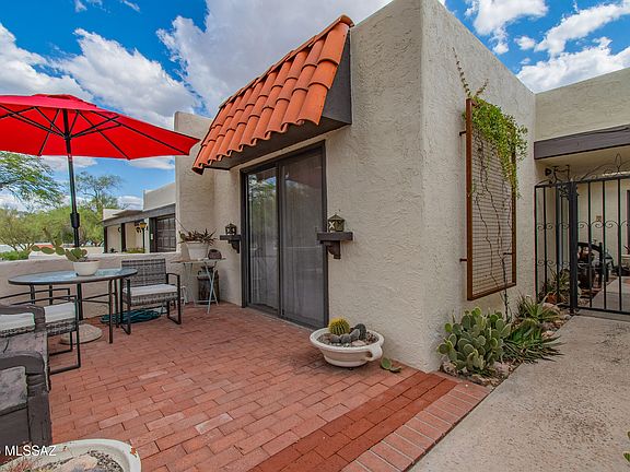 5th image of 7568 N Palm Cir