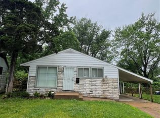 277 Roderick Dr, Saint Louis, MO 63137