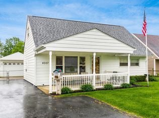 4007 Rickenbacker Ave, Columbus, OH 43213