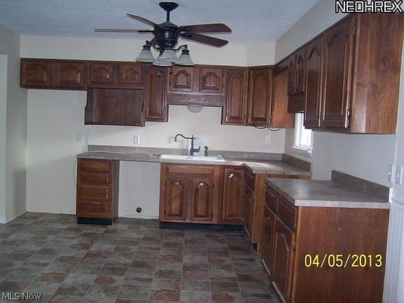 3rd image of 4512 Cloverlane Ave NW