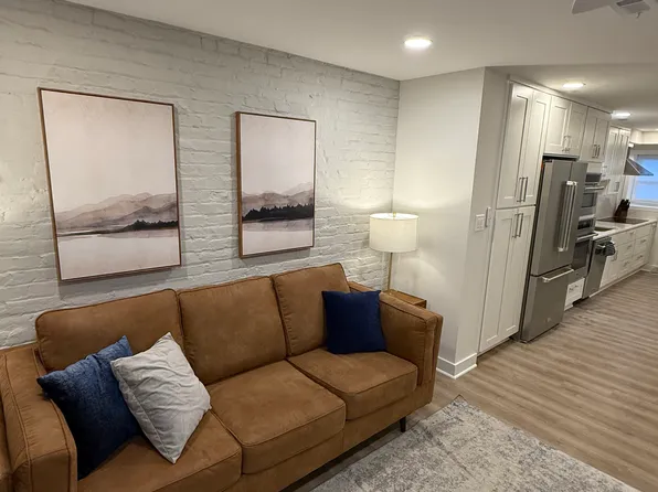 2434 20th St NW #B, Washington, DC 20009