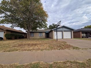 2108 76th St, Lubbock, TX 79423