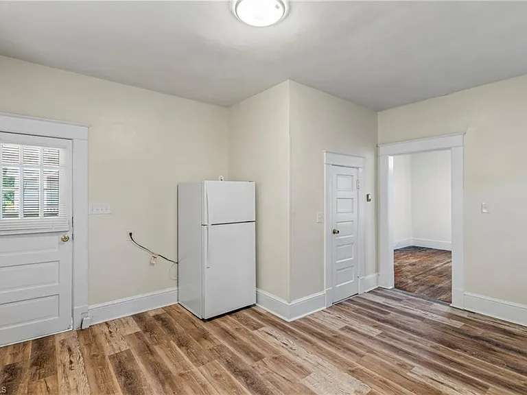 1506 Martin Luther King Jr Dr — Photo 17