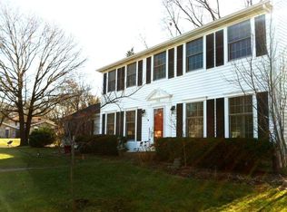 712 Timber Trail Dr, Naperville, IL 60565