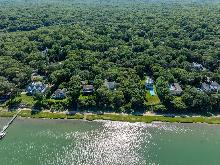 26 Three Mile Harbor Dr — Photo 41