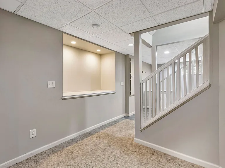 5041 Lexington Ct — Photo 33