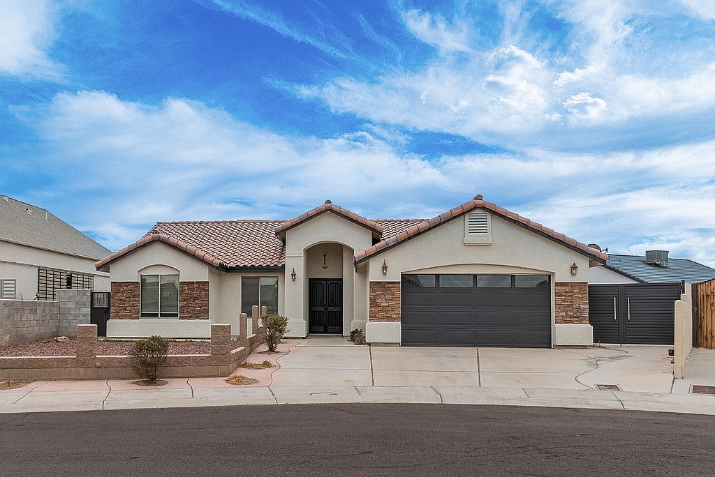 383 N Bernal Dr - Property Image