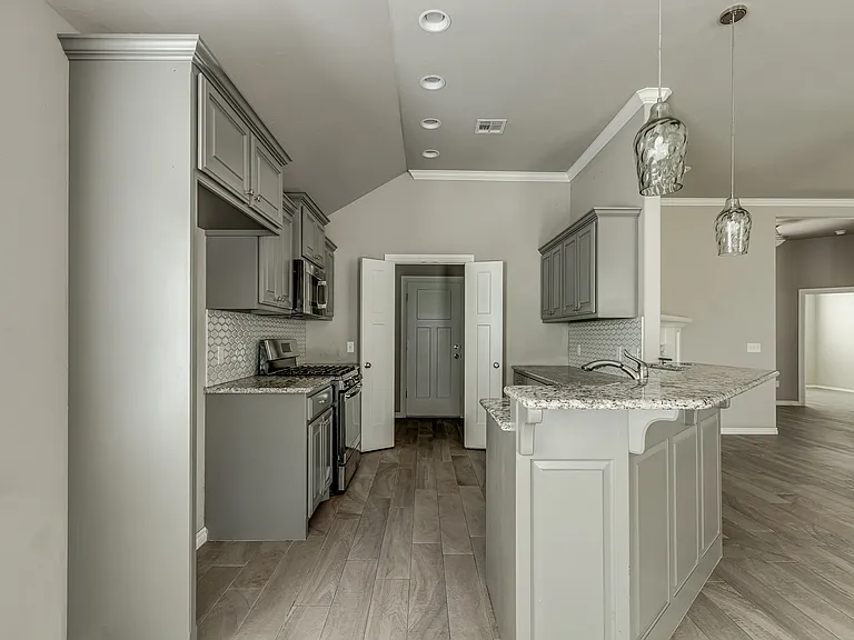 8717 Yassir Blvd — Photo 14