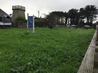 585 S Franklin St, Fort Bragg, CA 95437