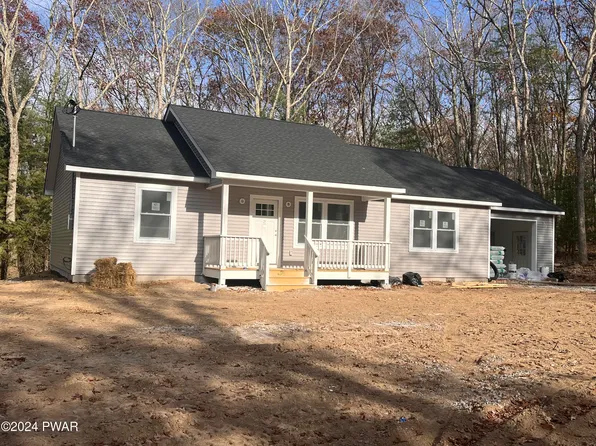 142 Onandaga Rd, Shohola, PA 18458