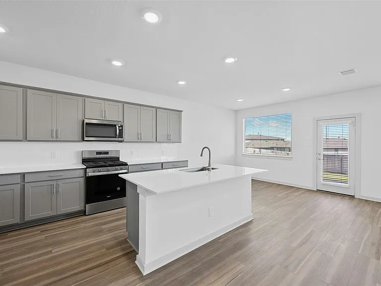 432 Wilshire Rd — Photo 6