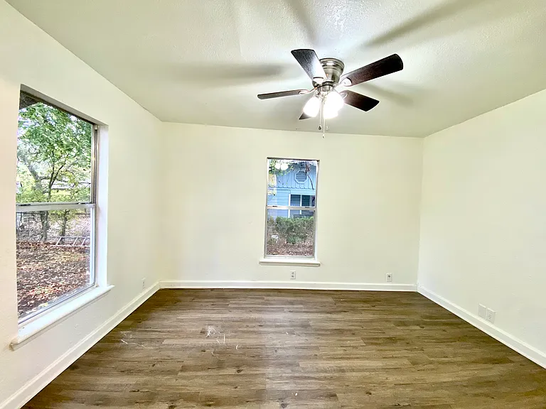 408 Faris St — Photo 23