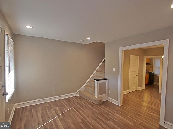 2nd image of 5102 Marlowe St