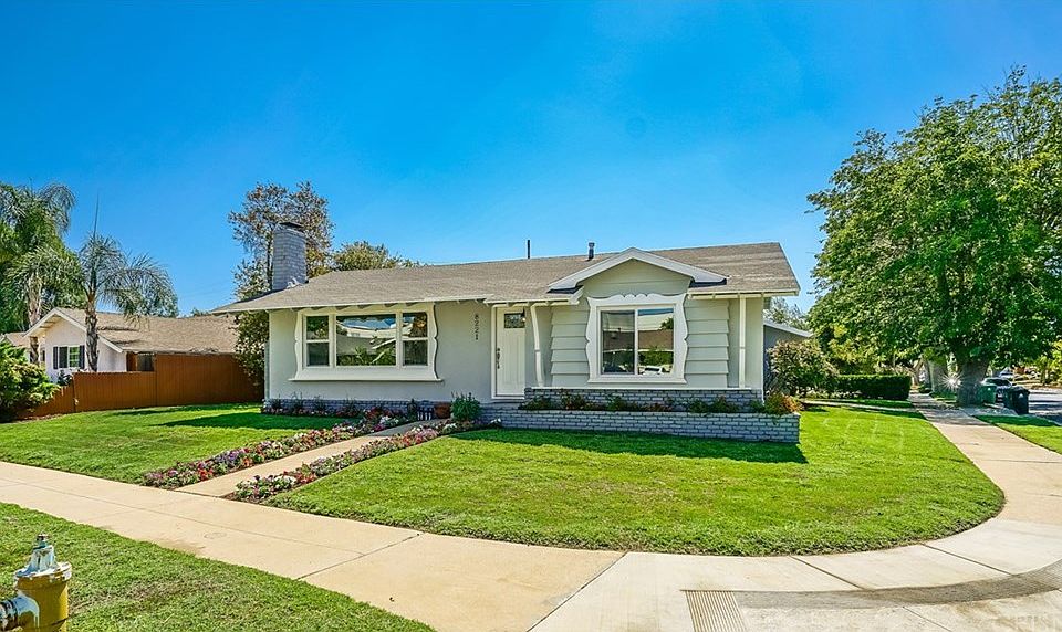 1st image of 8221 Glade Ave