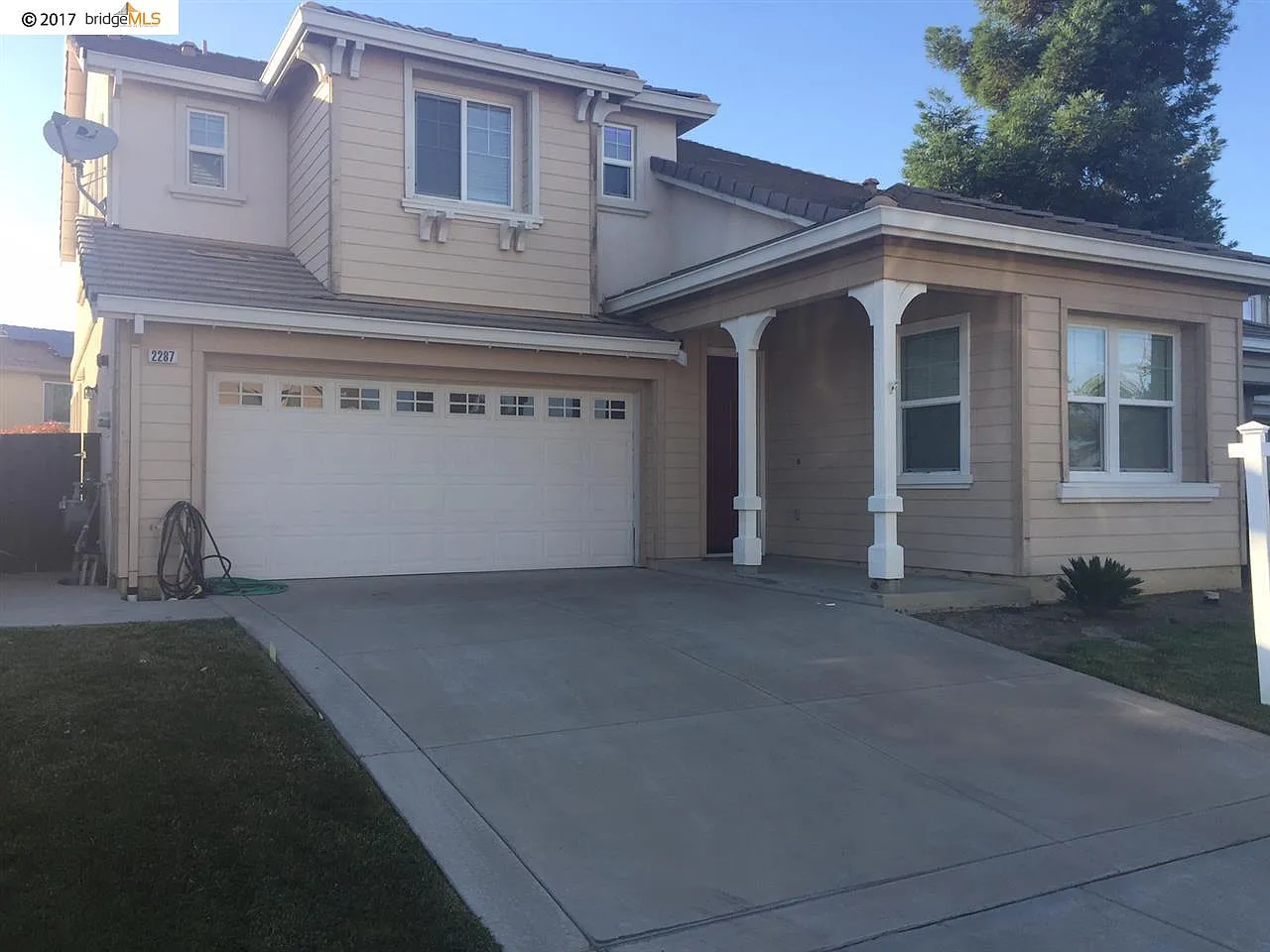 2287 Montecito Pl photo 1