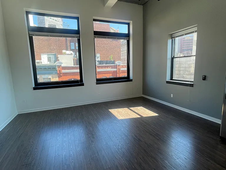Lando Lofts — Photo 17