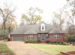 107 Debron Ct, Warner Robins, GA 31088