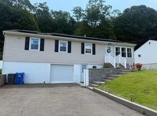 142 Borrmann Rd, East Haven, CT 06512