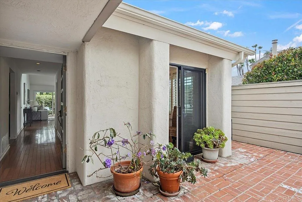 2 bed, 1504 sqft, $5,000 — Photo 2