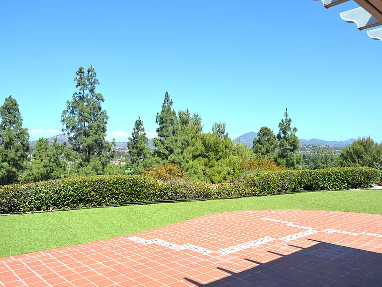 12065 Tretagnier Cir — Photo 10