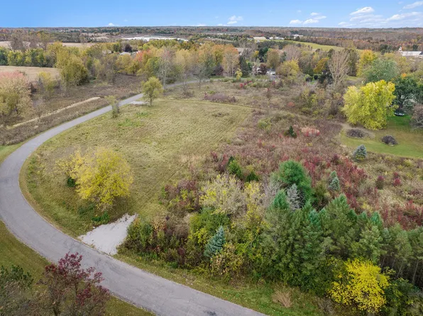 Post Oak Dr, Clinton, MI 49236