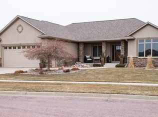 1904 W Tyler Cir, Brandon, SD 57005