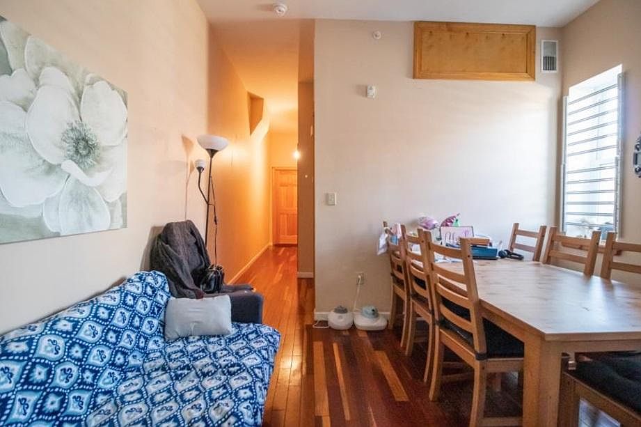 2nd image of 4238 Chestnut St APT 3R