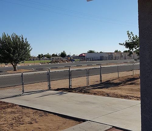 4th image of 9137 Catalpa Ave
