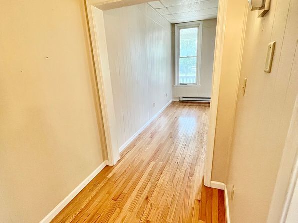 347 Walnut St #1