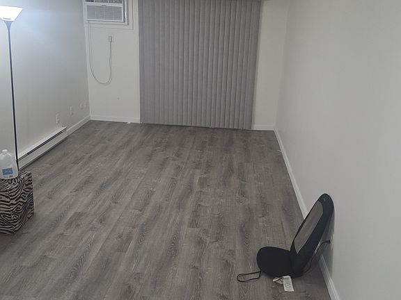 4th image of 800 County Street 20
