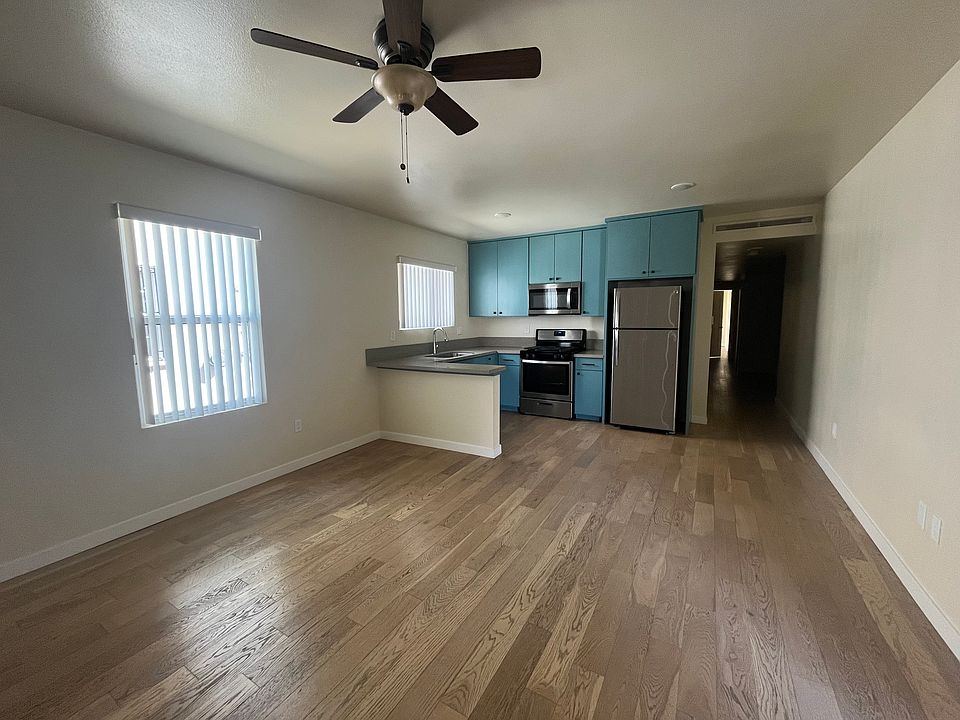 2nd image of 2918 S Normandie Ave #2918