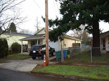 2nd image of 4702 SE 59th Ave