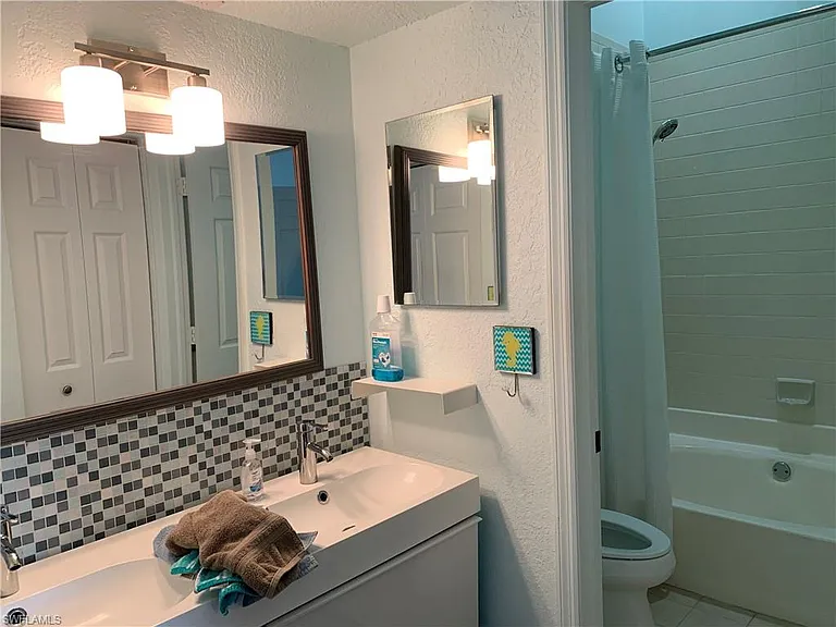 65 Emerald Woods Dr #E8 — Photo 17