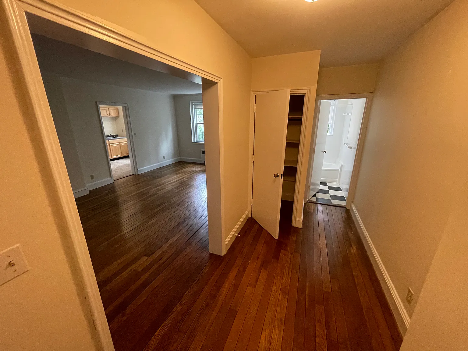 Studio, $1,950 — Photo 2