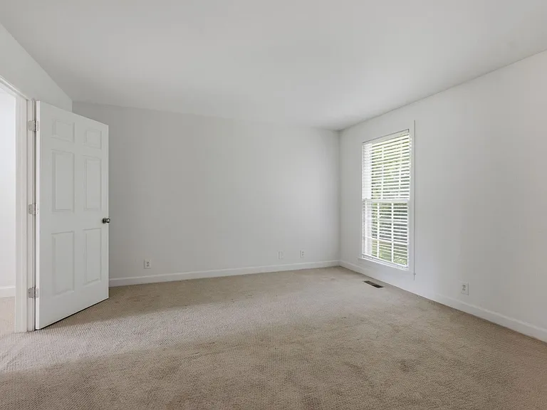 115 Westwood Trce — Photo 12
