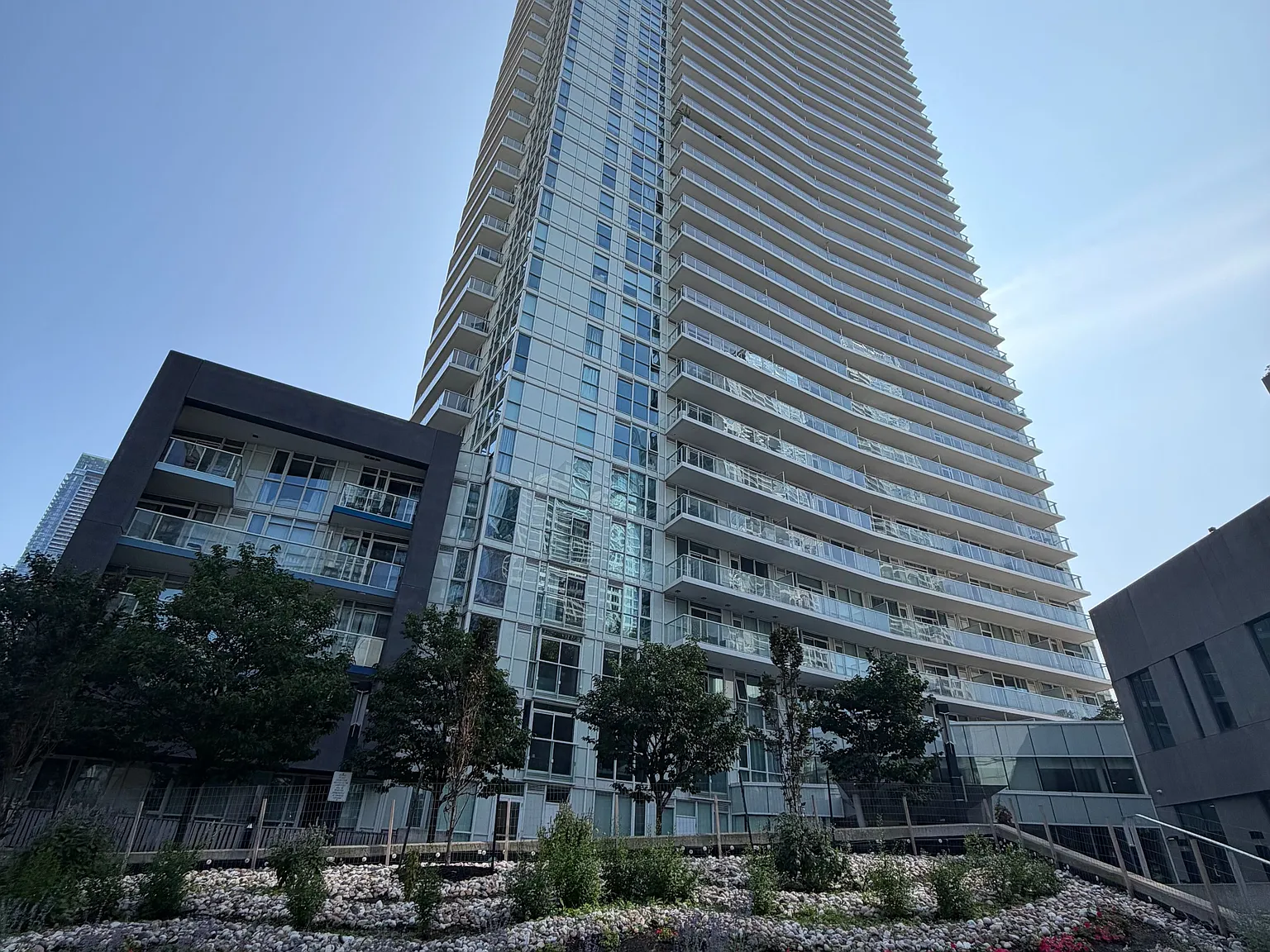 2 bed, $2,600 — Photo 1
