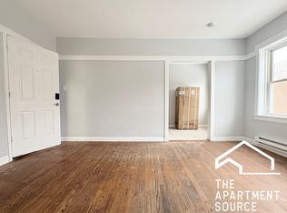 6226 S Western Ave #304, Chicago, IL 60629