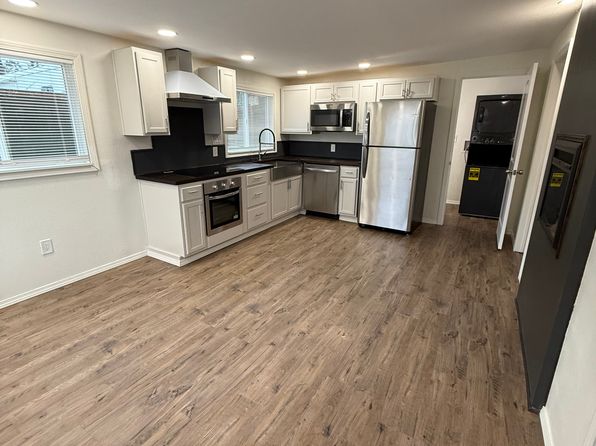 141 Salmon Harbor Rd #B