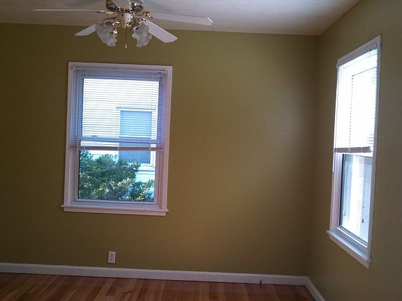 3rd image of 524 Wayne Dr