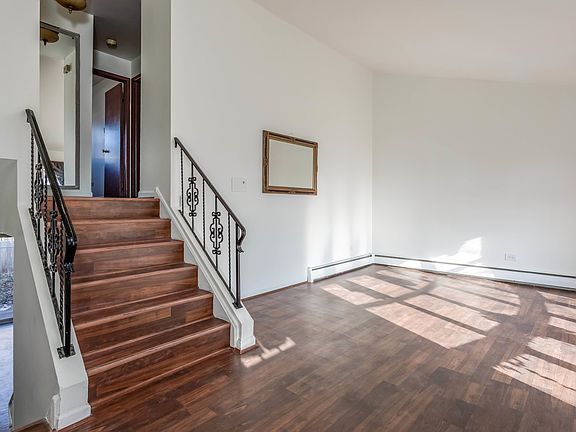 3rd image of 8800 Robin Dr APT E