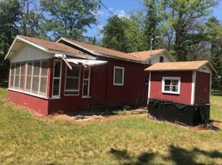 201 S Beverly Dr, Harrison, MI 48625