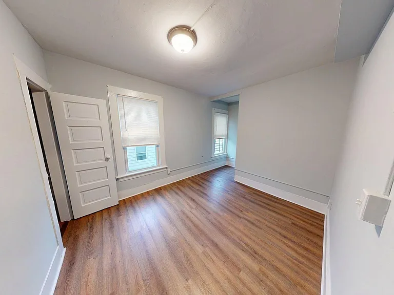 209-219 Howe Ave — Photo 14