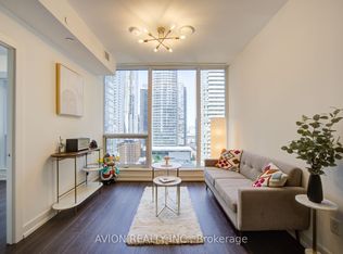 15 Mercer St #1605, Toronto, ON M5V 0T8