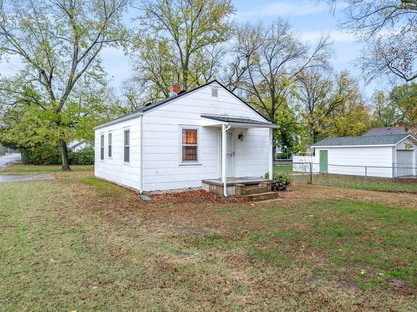 3158 N Woodland St, Wichita, KS 67204