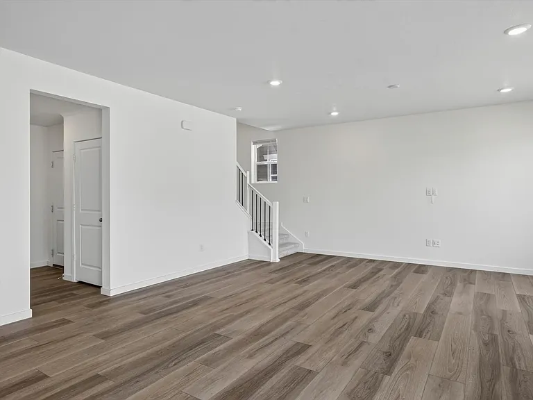 10967 Olathe St — Photo 11