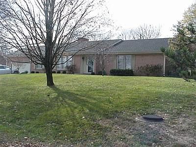 2nd image of 569 Valleybrook Dr