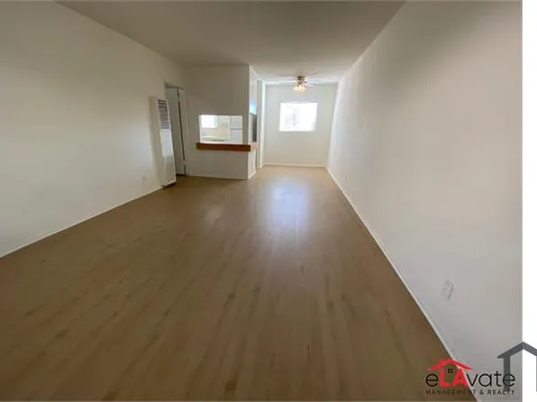 11820 Chandler Blvd, Valley Village, CA 91607