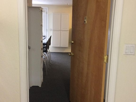 2nd image of 707 Anza St